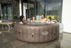 Hot Tubs Sale -Hot Tubs Sale 06Family2