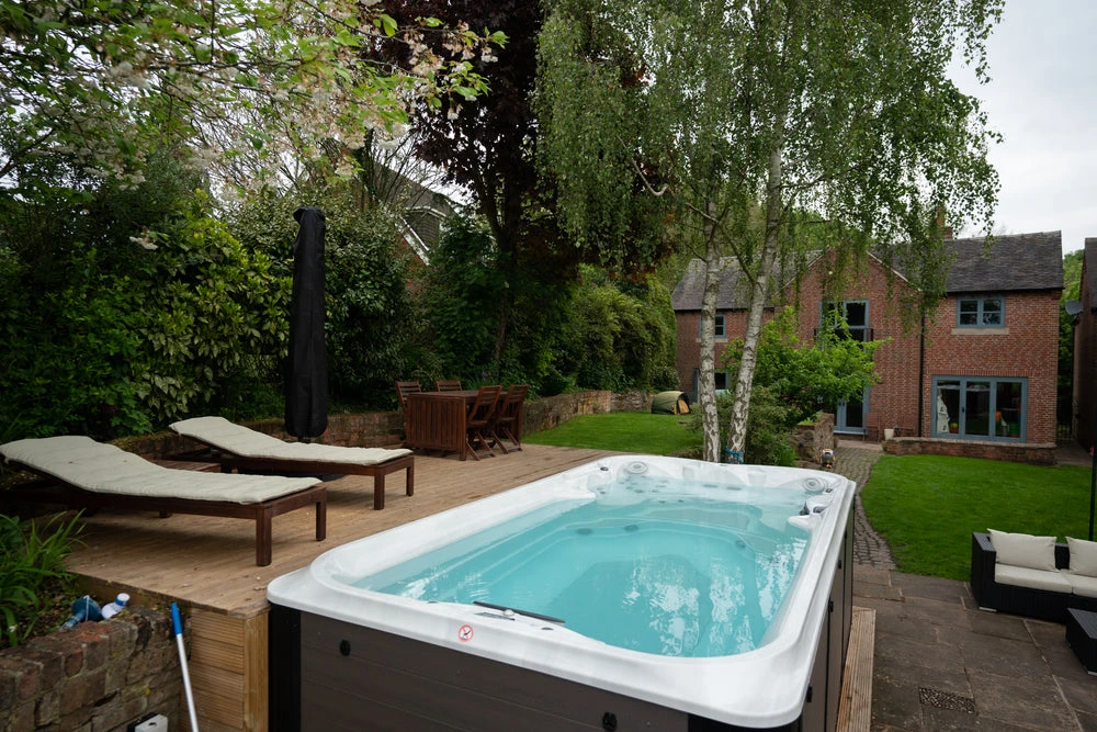 Jacuzzi® PowerPro™ J-19™ - 19ft Swim Spa 13 Jacuzzi® PowerPro™ J-19™ - 19ft Swim Spa - Image 11