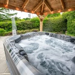 Outdoor Barcelona - 5 Person Hot Tub With 2 Loungers -Hot Tubs Sale BarcelonaHottub Odyssey 48