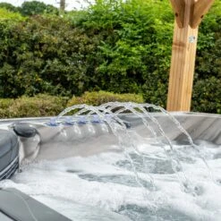 Outdoor Barcelona - 5 Person Hot Tub With 2 Loungers -Hot Tubs Sale BarcelonaHottub Odyssey 65square