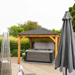 Outdoor Barcelona - 5 Person Hot Tub With 2 Loungers -Hot Tubs Sale BarcelonaHottub Odyssey 71