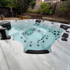 Outdoor Infinity - 6 Person Hot Tub With 1 Lounger 36 Outdoor Infinity - 6 Person Hot Tub With 1 Lounger -Hot Tubs Sale InfinityHotTub 6