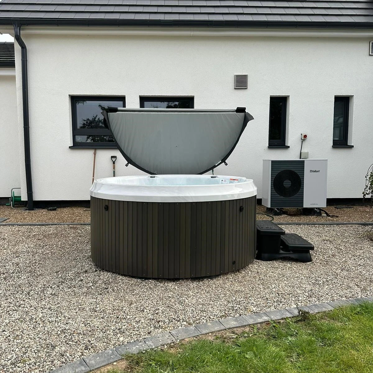 Jacuzzi® J210™ - 4 Person Hot Tub 20 Jacuzzi® J210™ - 4 Person Hot Tub - Image 18