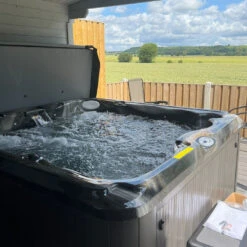 Jacuzzi® J235™ / J235IP™ - 6 Person Hot Tub With 1 Lounger -Hot Tubs Sale J235MIDNIGHTDRIDTWOOD CustomerRowland3Square