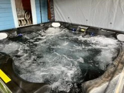 Jacuzzi® J235™ / J235IP™ - 6 Person Hot Tub With 1 Lounger -Hot Tubs Sale J235MidnightDriftwood Will3