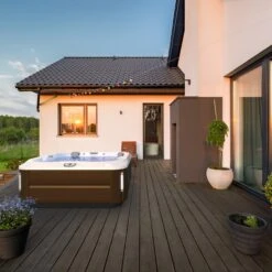 Jacuzzi® J355IP™ - 6 Person Hot Tub With 1 Lounger -Hot Tubs Sale J355lifestyle2020