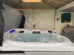 Jacuzzi® J435IP™ - 6 Person Hot Tub With 1 Lounger -Hot Tubs Sale J435platinum5