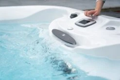 Jacuzzi® PowerPro™ J-16™ - 16ft Swim Spa -Hot Tubs Sale JSS WaterfallControl 3000x2000 901194e6 3af3 45a4 b3ac 7a4050d5148c 881b638d 0784 43fc a491 20fe8aed3fdc