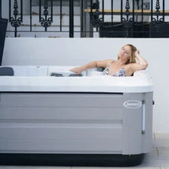Jacuzzi® J335IP™ - 6 Person Hot Tub With 1 Lounger 33 Jacuzzi® J335IP™ - 6 Person Hot Tub With 1 Lounger -Hot Tubs Sale Jacuzzi J335IP 5 6PersonHotTub