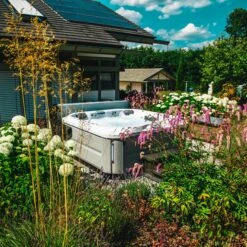 Jacuzzi® J335IP™ - 6 Person Hot Tub With 1 Lounger 36 Jacuzzi® J335IP™ - 6 Person Hot Tub With 1 Lounger -Hot Tubs Sale Jacuzzi J335IP 5 6PersonHotTub square 5