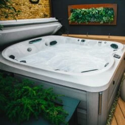 Jacuzzi® J475IP™ - 6 Person Hot Tub With 1 Lounger 31 Jacuzzi® J475IP™ - 6 Person Hot Tub With 1 Lounger -Hot Tubs Sale Jacuzzi J475IP 5 6PersonHotTub square 10