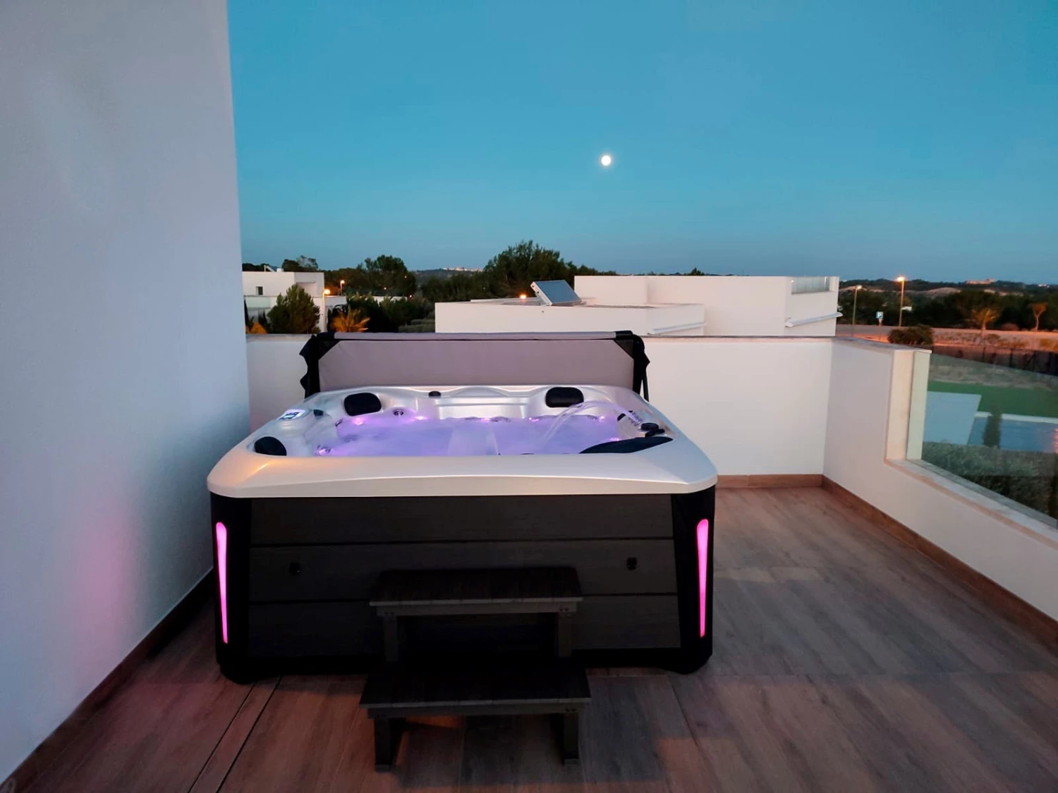 Outdoor Companion - 5 Person Hot Tub With 2 Loungers 19 Outdoor Companion - 5 Person Hot Tub With 2 Loungers - Image 17