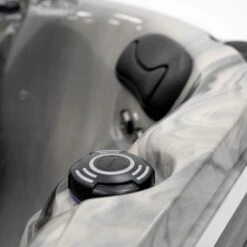 Outdoor Refresh - 6 Person Hot Tub With 1 Lounger -Hot Tubs Sale OutdoorRefreshSquare 16