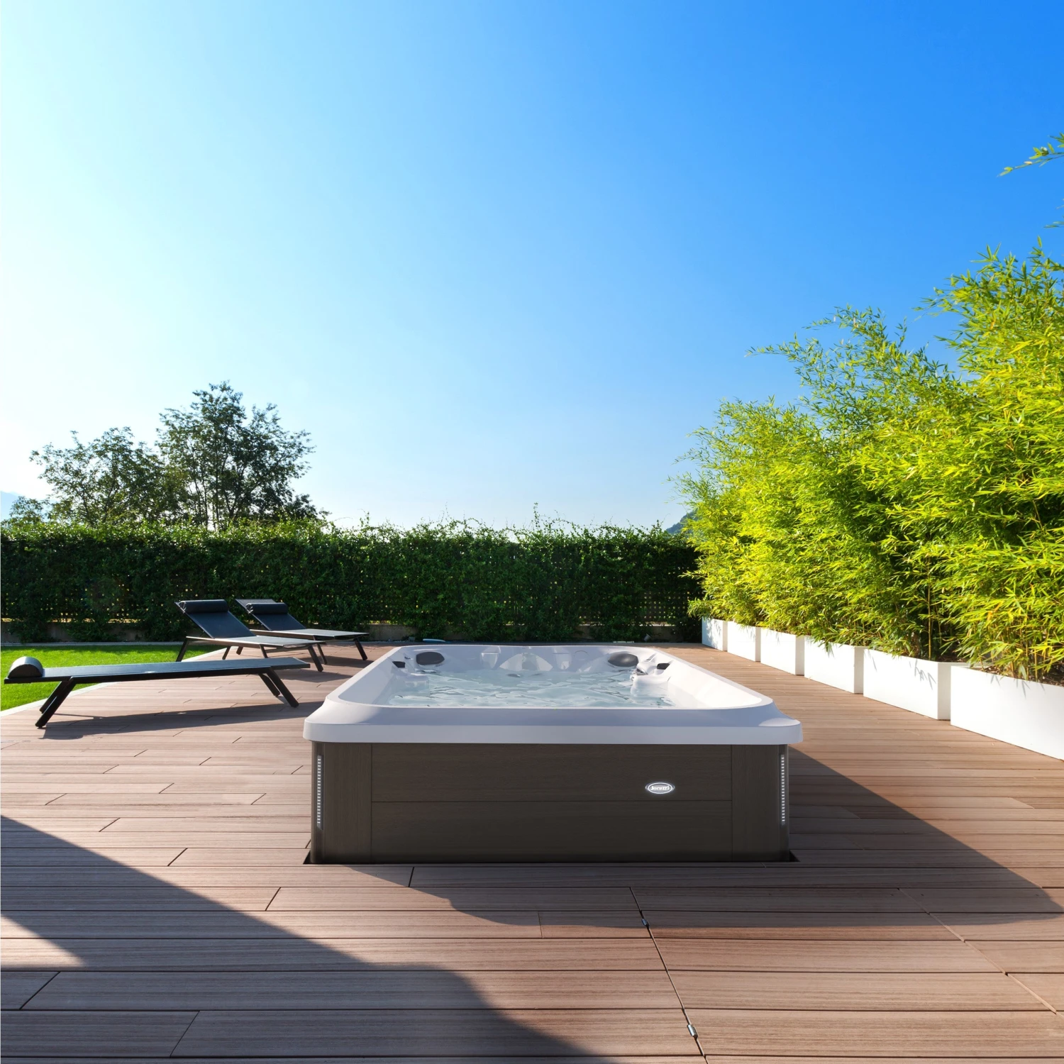 Jacuzzi® PowerActive™ J-16™ - 16ft Swim Spa 13 Jacuzzi® PowerActive™ J-16™ - 16ft Swim Spa - Image 11