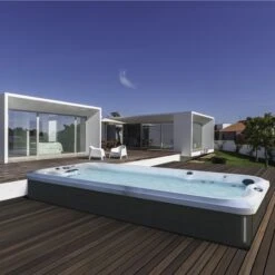 Jacuzzi® PowerPro™ J-16™ - 16ft Swim Spa -Hot Tubs Sale PowerProJ 16Lifestyle1