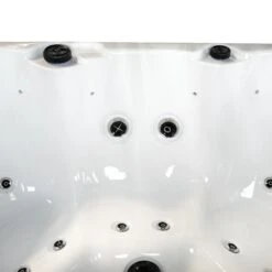 Outdoor Refresh - 6 Person Hot Tub With 1 Lounger -Hot Tubs Sale Refresh2021 2