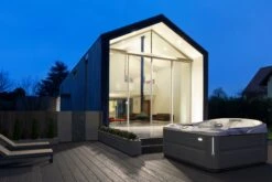 Jacuzzi® J435IP™ - 6 Person Hot Tub With 1 Lounger -Hot Tubs Sale UK J435 3000x2001 4eaef884 8193 495b ae2a 30973f8480c3