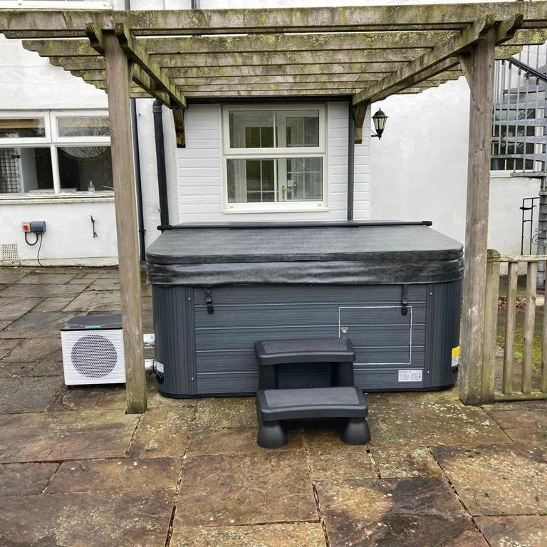 Outdoor 4kW Air Source Heat Pump For Hot Tub/Swim Spa 17 Outdoor 4kW Air Source Heat Pump For Hot Tub/Swim Spa - Image 15
